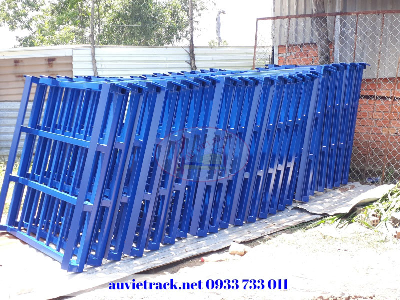 pallet xếp chồng